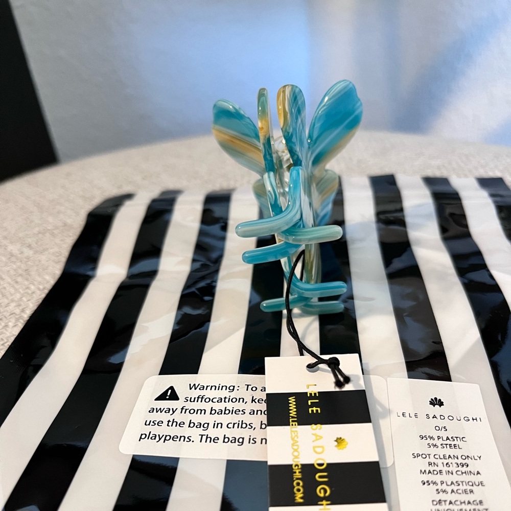 LELE SADOUGHI NWT AUTHENTIC PLAYA LILY CLAW CLIP. - Picture 3 of 10